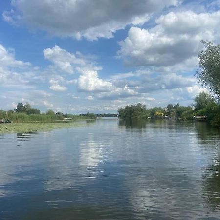 Hotel La Mare Houseboat Nederhorst den Berg Esterno foto