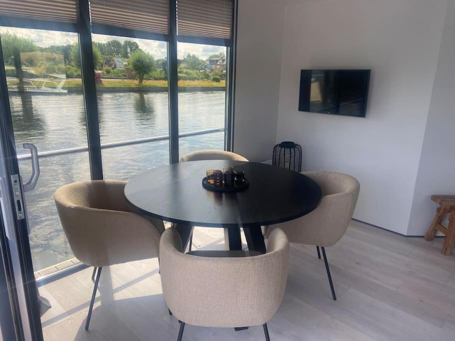 Hotel La Mare Houseboat Nederhorst den Berg Esterno foto