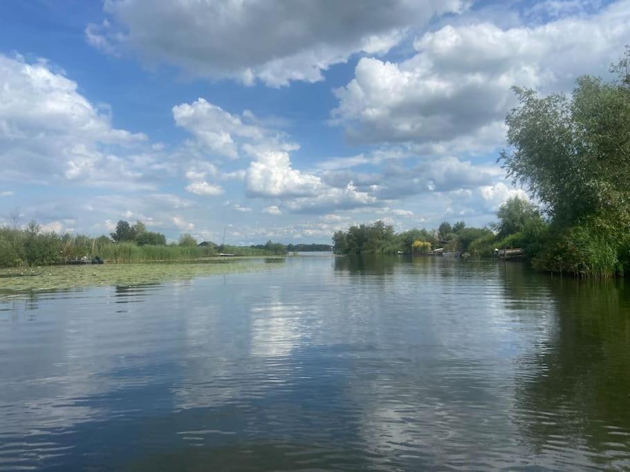 Hotel La Mare Houseboat Nederhorst den Berg Esterno foto
