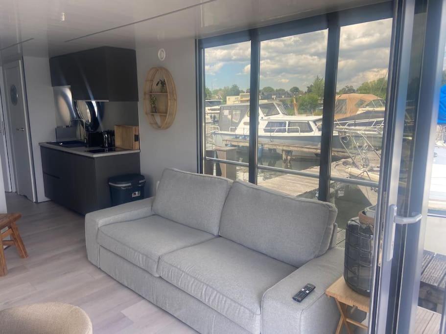 Hotel La Mare Houseboat Nederhorst den Berg Esterno foto