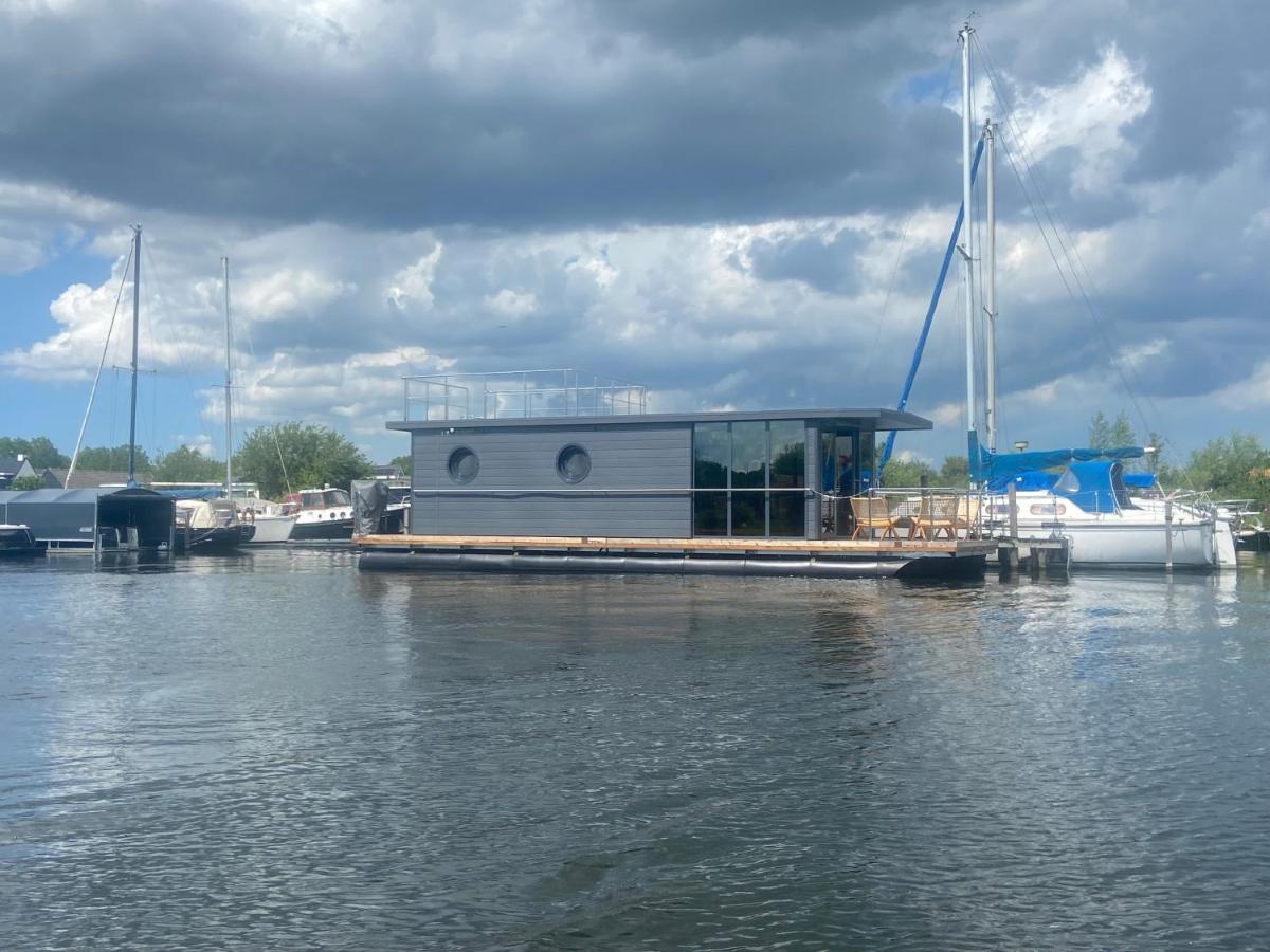 Hotel La Mare Houseboat Nederhorst den Berg Esterno foto