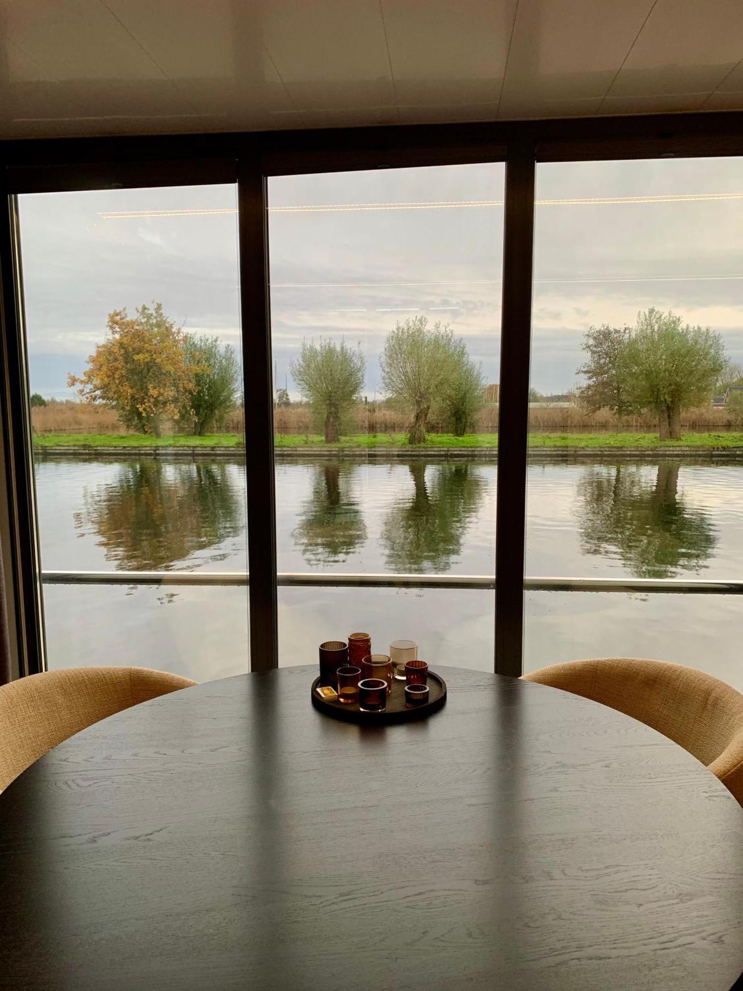 Hotel La Mare Houseboat Nederhorst den Berg Esterno foto